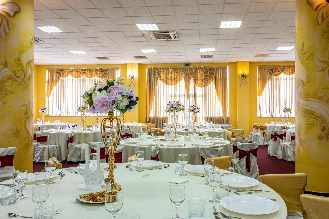 Motel Dasiana Тыргу-Жиу Экстерьер фото