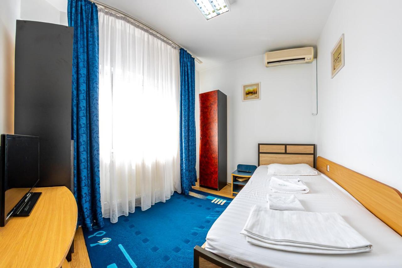 Motel Dasiana Тыргу-Жиу Экстерьер фото