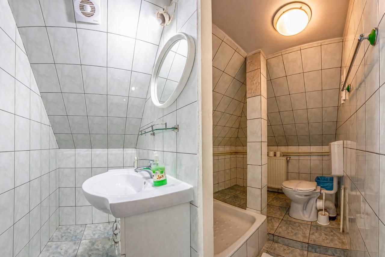 Motel Dasiana Тыргу-Жиу Экстерьер фото